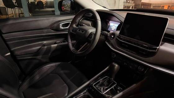 JEEP COMPASS 1.3 T270 TURBO FLEX LONGITUDE AT6